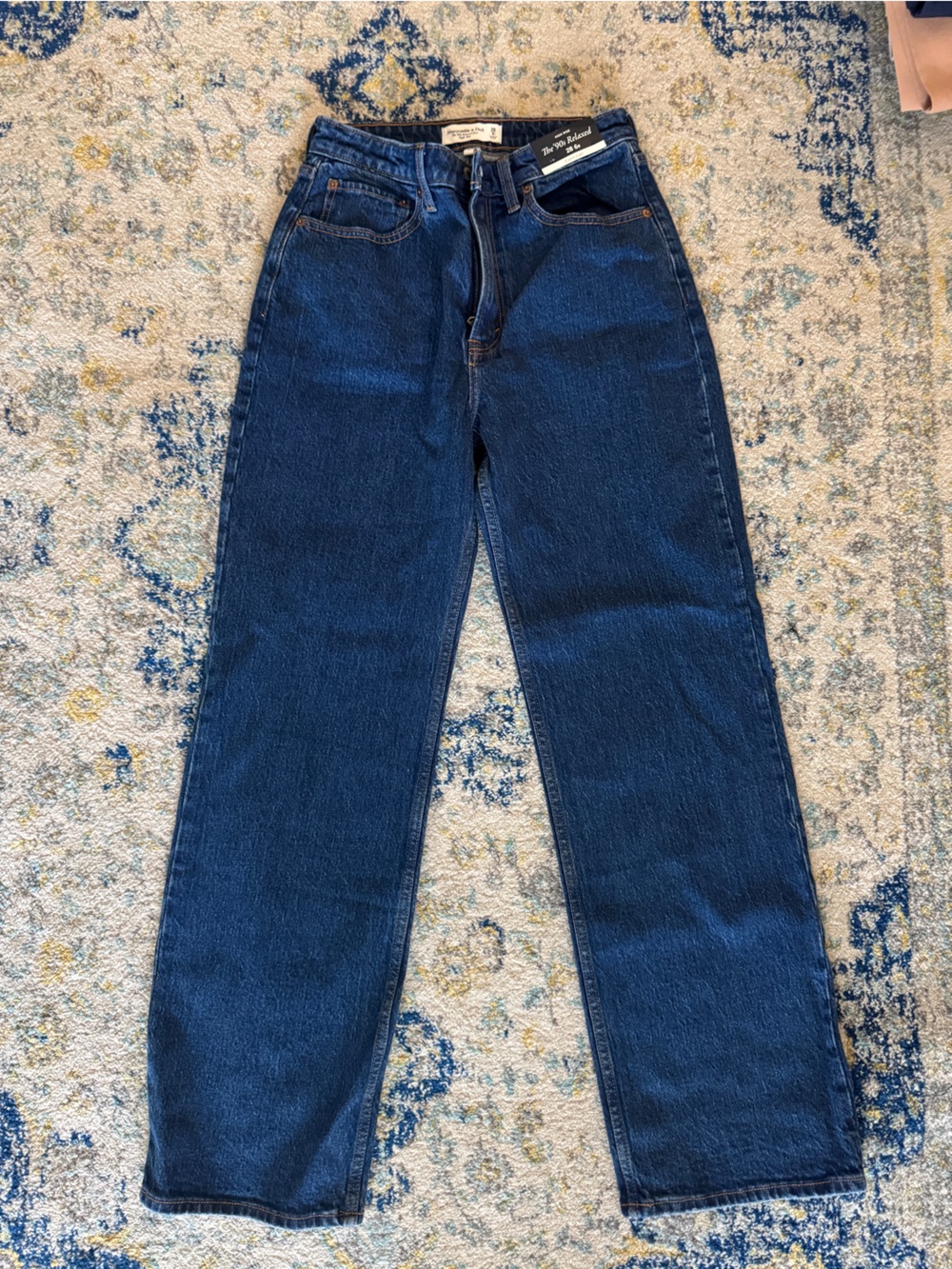 NWT Abercrombie & Fitch 90s Relaxed Jean (curve love fit)